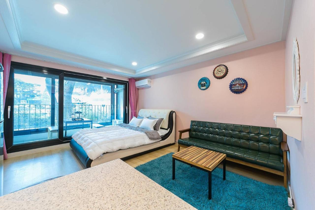 Gangneung Haesolnaeeum Pension Екстер'єр фото
